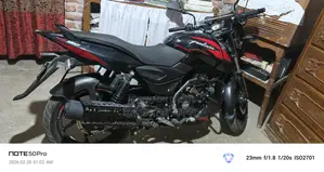 Bajaj Pulsar 150 . 2025