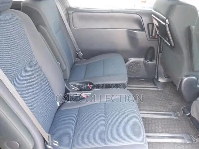 Toyota Noah X PACKAGE, 4 POINT 2020