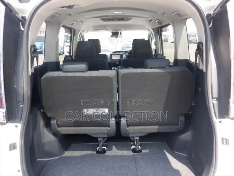 Toyota Noah X PACKAGE, 4 POINT 2020