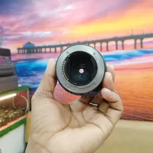 Sony FE 50mm /F1.8 lens