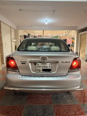 Toyota Platz 2004