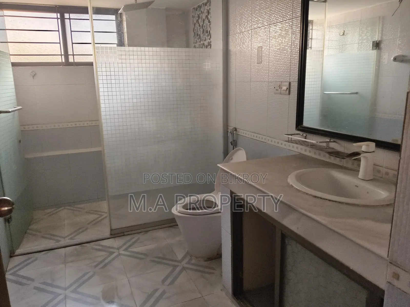Rent Apt Exclusive 4-Bed 2-Carpark, 3600sqft Gulshan North