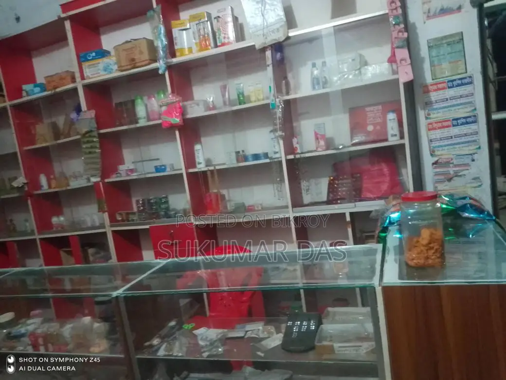 কসমেটিকর্স এর ডিসপ্লে রেক বিক্রয় ৩ টি