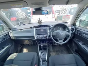 Toyota Fielder Ex Non Hybrid Silver 2020