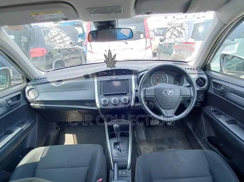 Toyota Fielder Ex Non Hybrid Silver 2020