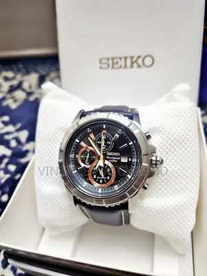 44mm SEIKO Quartz Chronograph JAPAN Black Dial