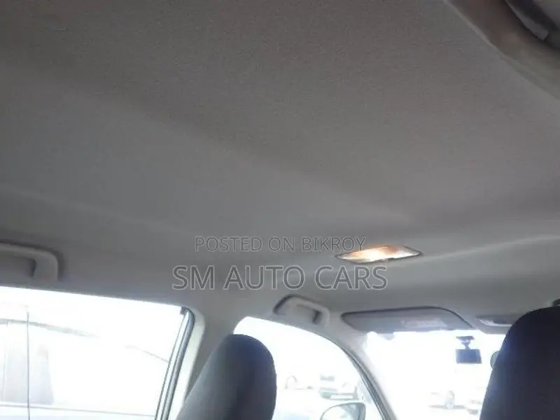 Toyota Fielder Non Hybrid EX Silver 2020
