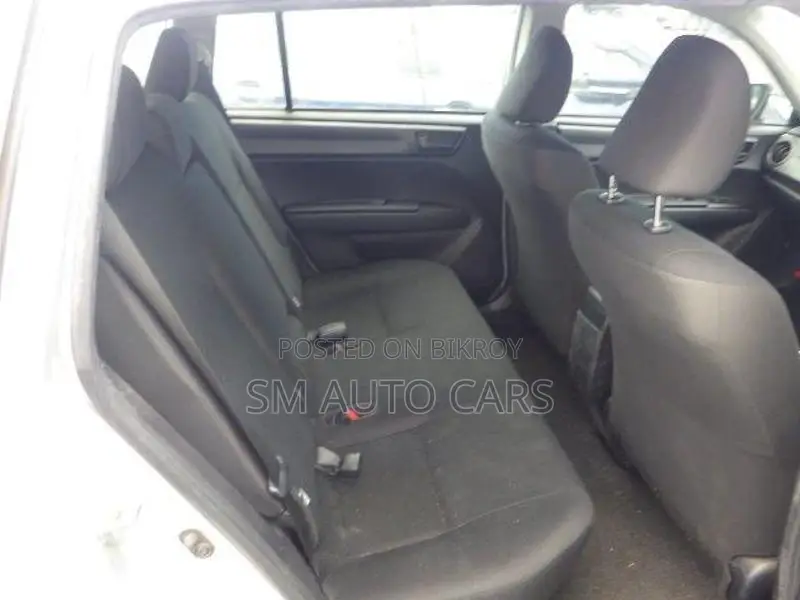 Toyota Fielder Non Hybrid EX Silver 2020