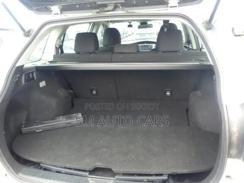 Toyota Fielder Non Hybrid EX Silver 2020