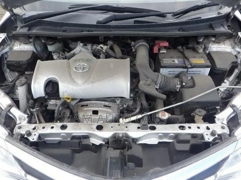 Toyota Fielder Non Hybrid EX Silver 2020