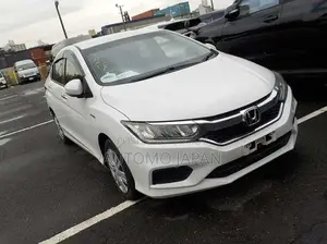 Honda Grace LX 2020
