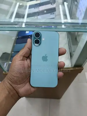 Apple iPhone 16 128 GB (Used)
