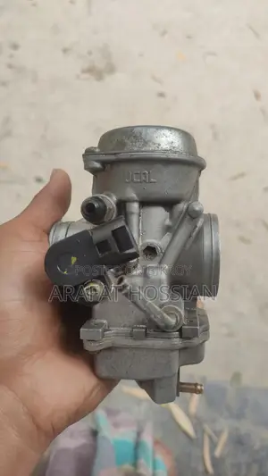 জিকসার মনোটন এর কার্বোটার