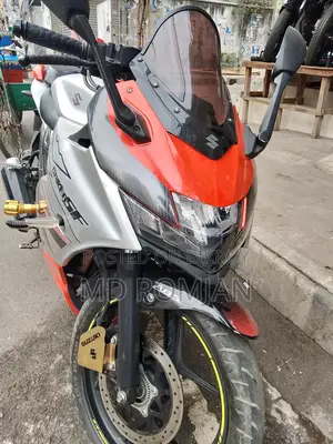 সুজুকি জিক্সার ২০২৩