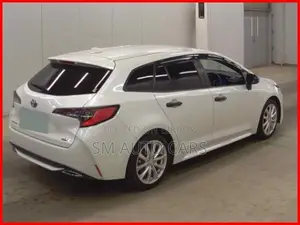 Toyota Corolla Touring WXB Pearl 2021