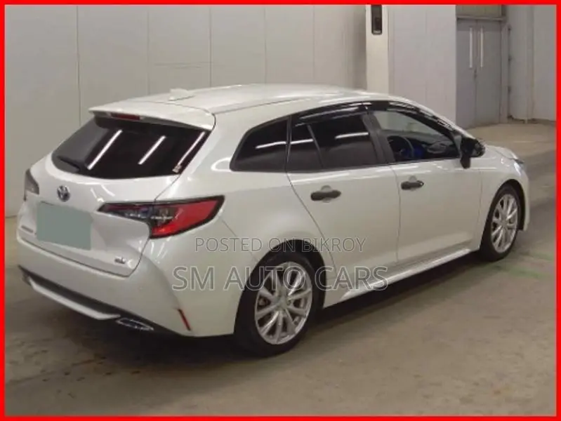 Toyota Corolla Touring WXB Pearl 2021