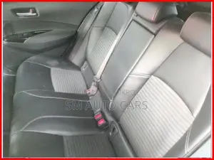 Toyota Corolla Touring WXB Pearl 2021