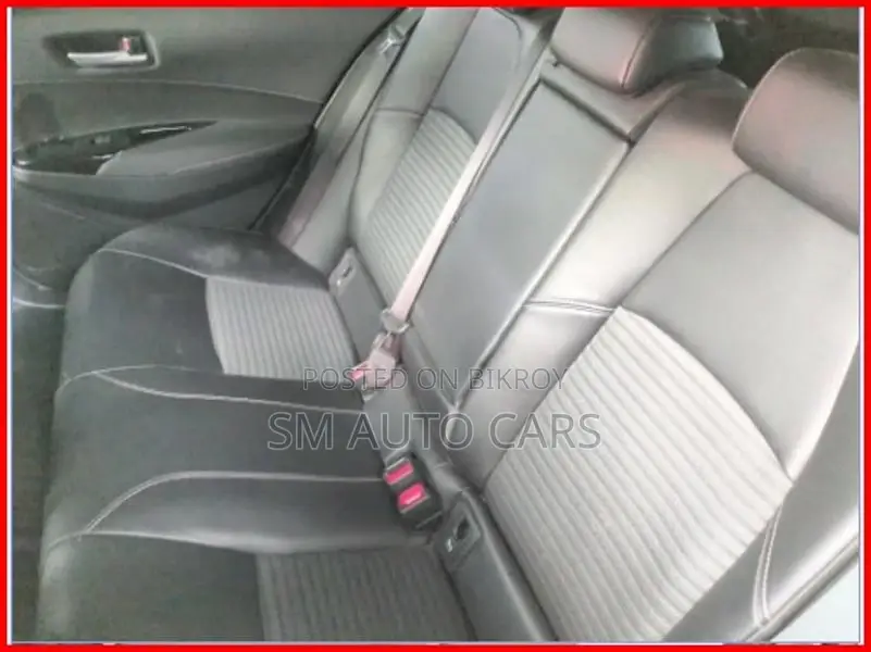 Toyota Corolla Touring WXB Pearl 2021