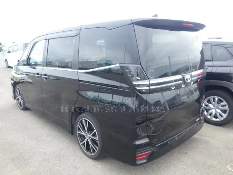 Toyota Voxy S-Z Package 2023