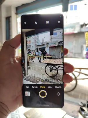 Vivo V30e (8/256) (Used)