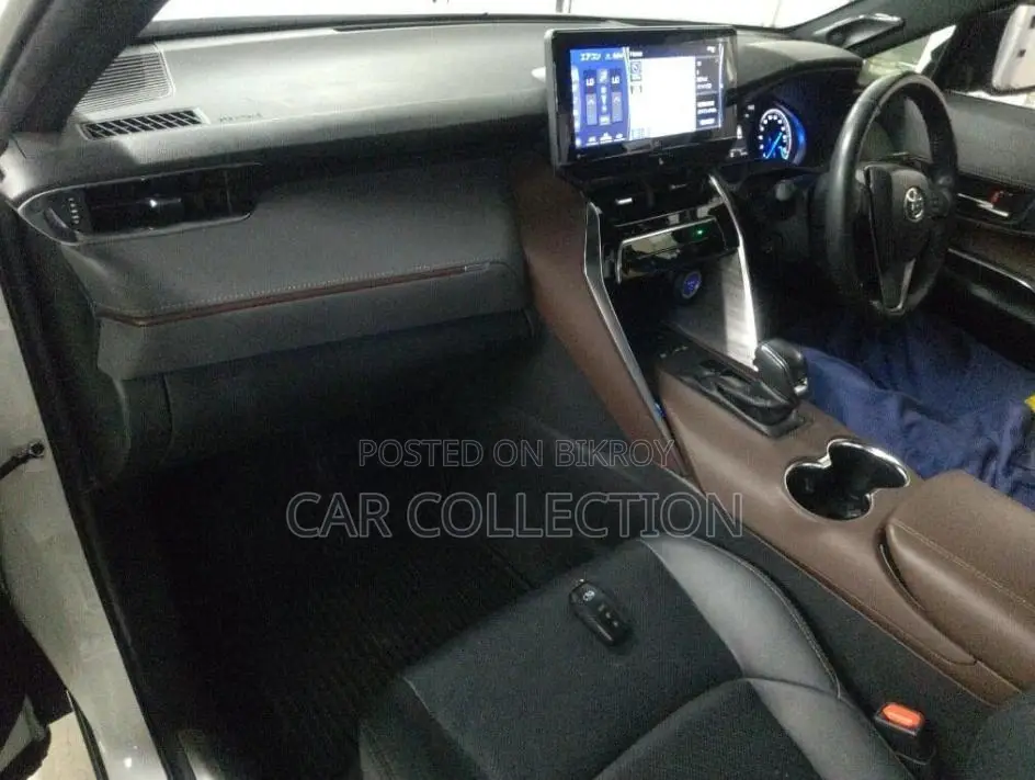 Toyota Harrier Z Leather HV Pearl 2022