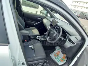 Toyota Corolla Cross Z Leather Hyb Pearl 2024