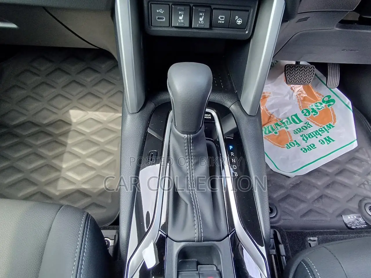 Toyota Corolla Cross Z Leather Hyb Pearl 2024