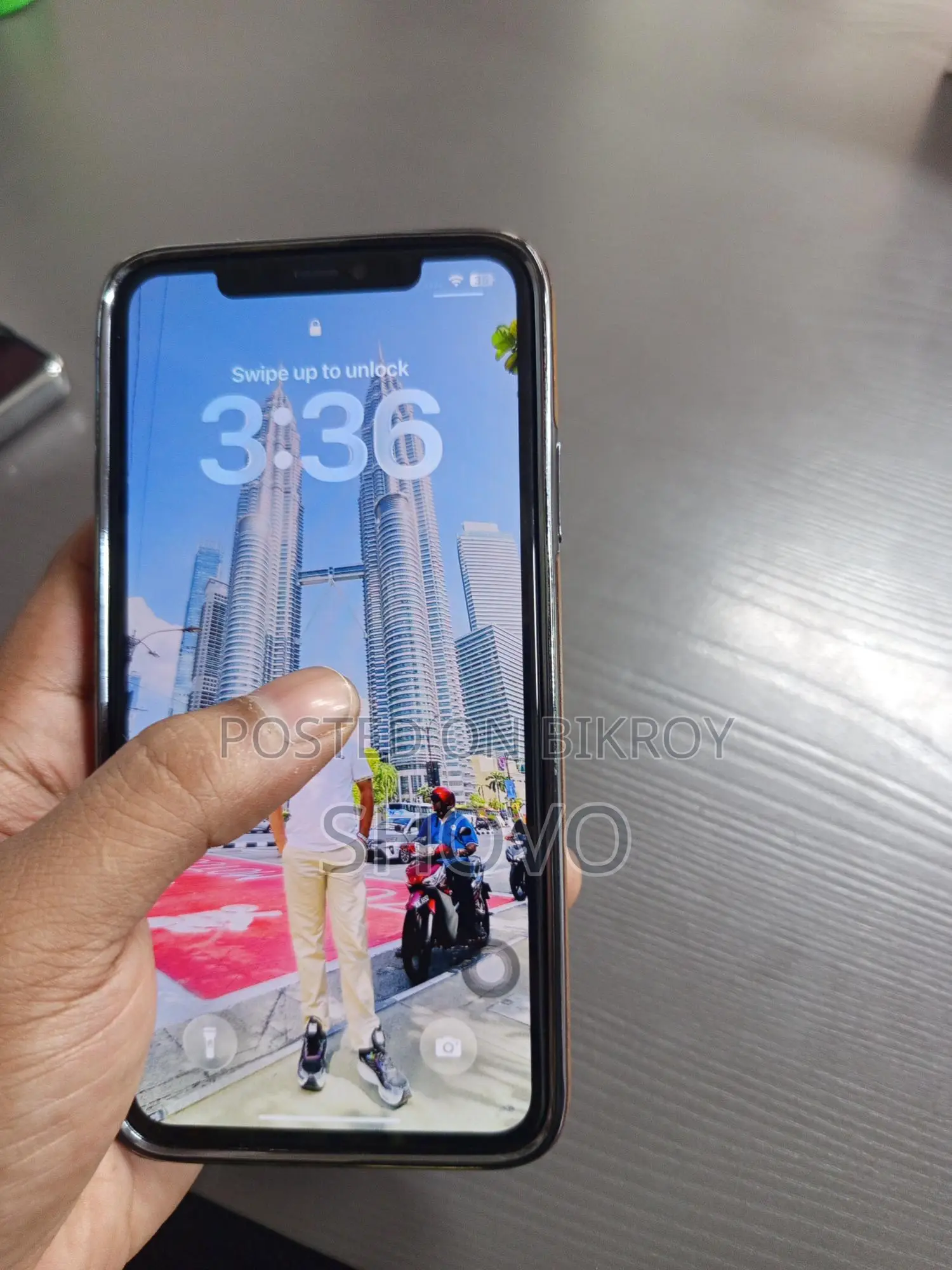 Apple iPhone 11 Pro Max . (Used)