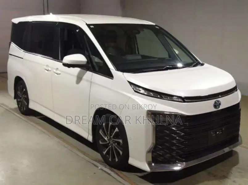 Toyota Voxy S-Z Full Loaded 2023