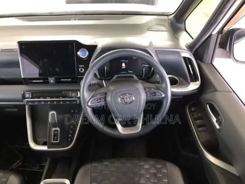 Toyota Voxy S-Z Full Loaded 2023