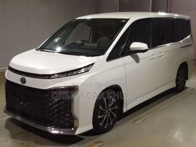 Toyota Voxy S-Z Full Loaded 2023