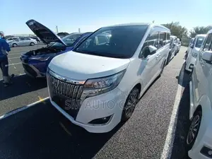 Toyota Esquire Petrol Gi Sunroof 2021