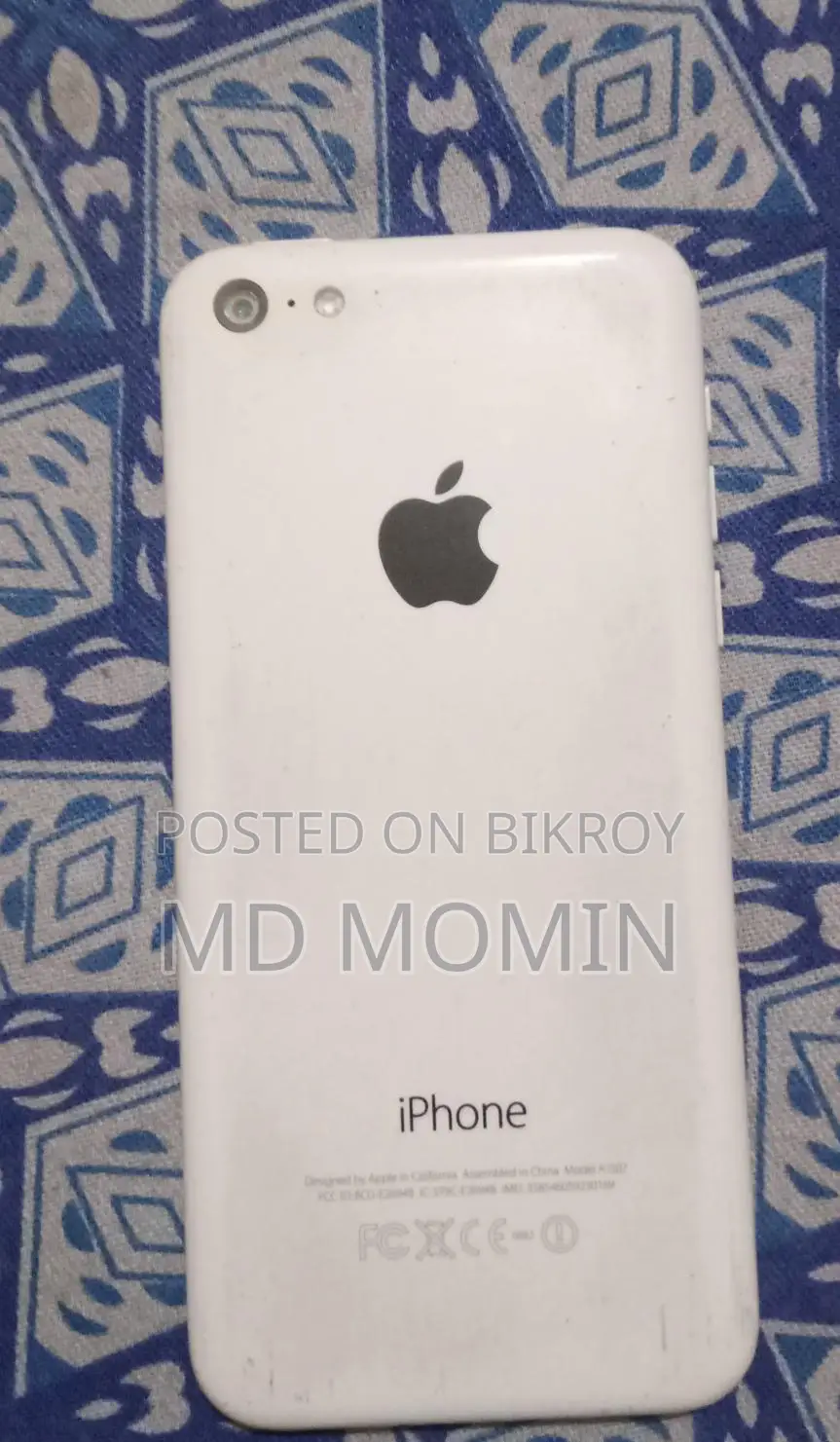 Apple iPhone 5C Display Issue (Used)