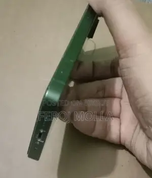 আইফোন ১৩ মিনি, ব্যাটারি হেলথ ৭৬% স্কিন টাইম ৪ ঘন্টা থাকে, ফেইস আইডি, ট্রু টন, ওয়াটার প্রুফ সবকিছু ওকে। 
iOS আপডেট ২৬.৩ , বক্স আছে, নতুনের মতো দেখতে, চার্জিংএর পাশে হাল্কা একটু দাগ আছে। মেমোরি ১২৮ জিবি, কোনো ধরনের সমস্যা নেই। যারা আইফোন মিনি ইউজ করে অভ্যস্ত তারা নক দিবেন। অযথা দামাদামি করবেন না।
৩৯৫০০/- টাকা অপ্ল কিছু কমানো যাবে।