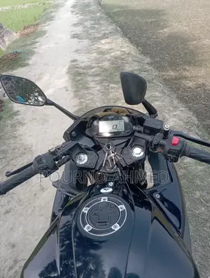 Suzuki Gixxer SF . 2025