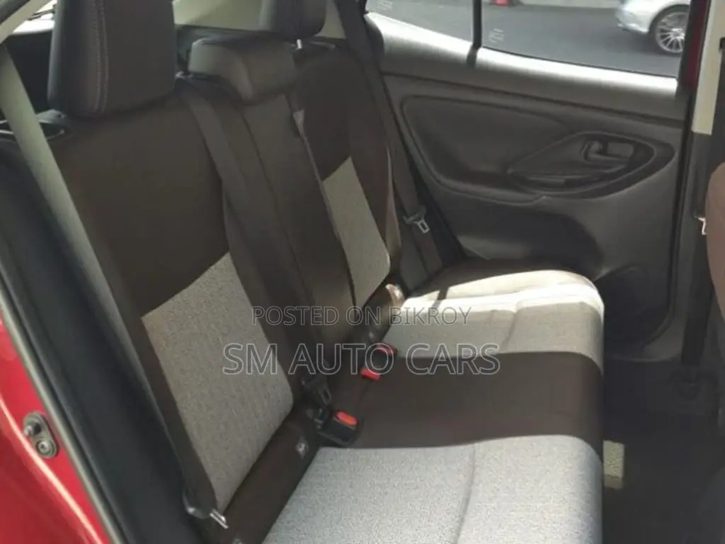 Toyota Yaris Cross Z Red 4.5 Point 2020