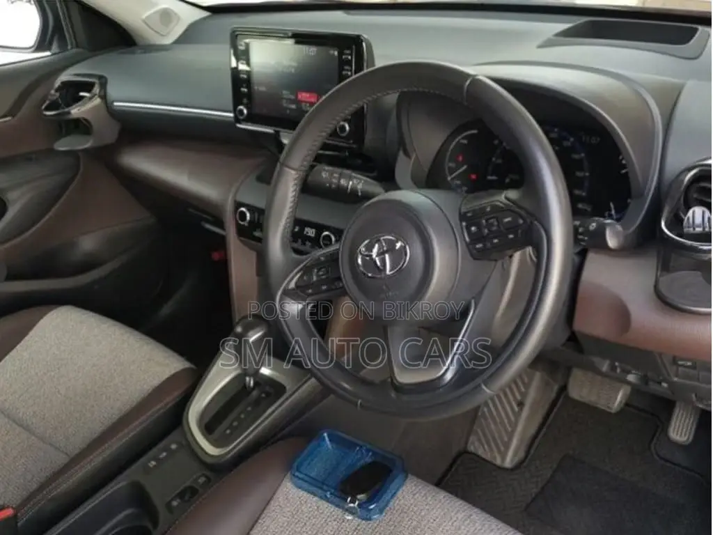Toyota Yaris Cross Z Red 4.5 Point 2020