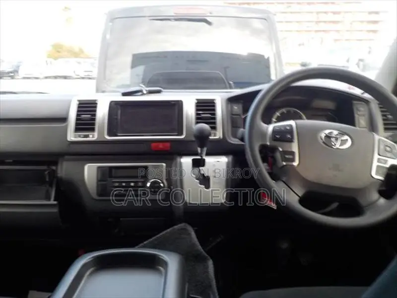 Toyota Hiace S GL Dark Prime(4) 2021