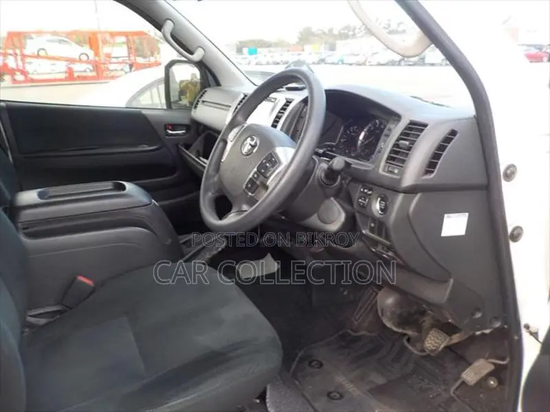 Toyota Hiace S GL Dark Prime(4) 2021