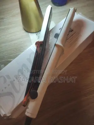হেয়ার স্ট্রেইটনার