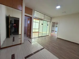 গুলশানে ৯০০ বর্গফুটের অফিস স্পেস ভাড়ার জন্য