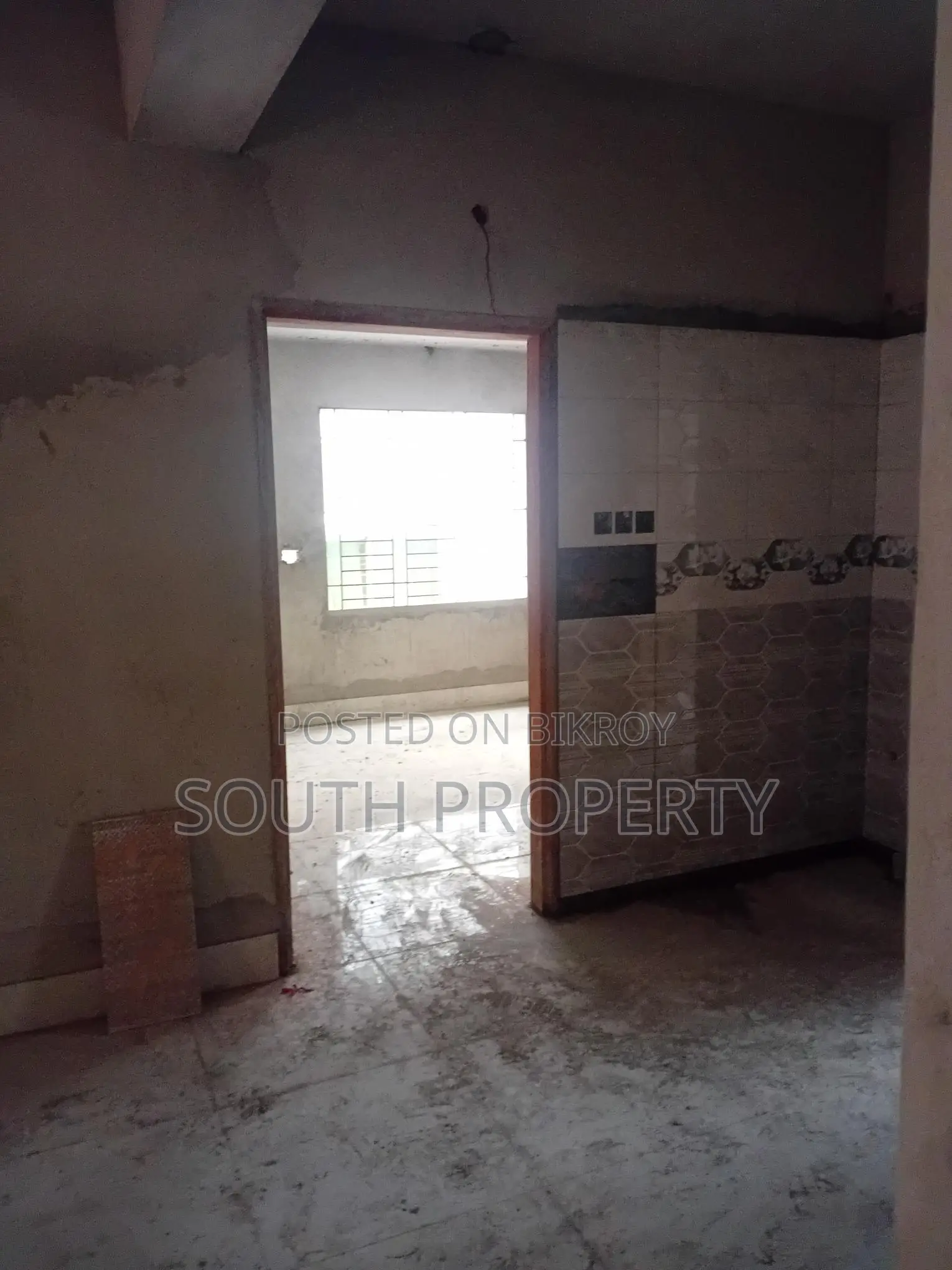 Almost ready 1320 sft flat sale at Reazbagh, Dhaka