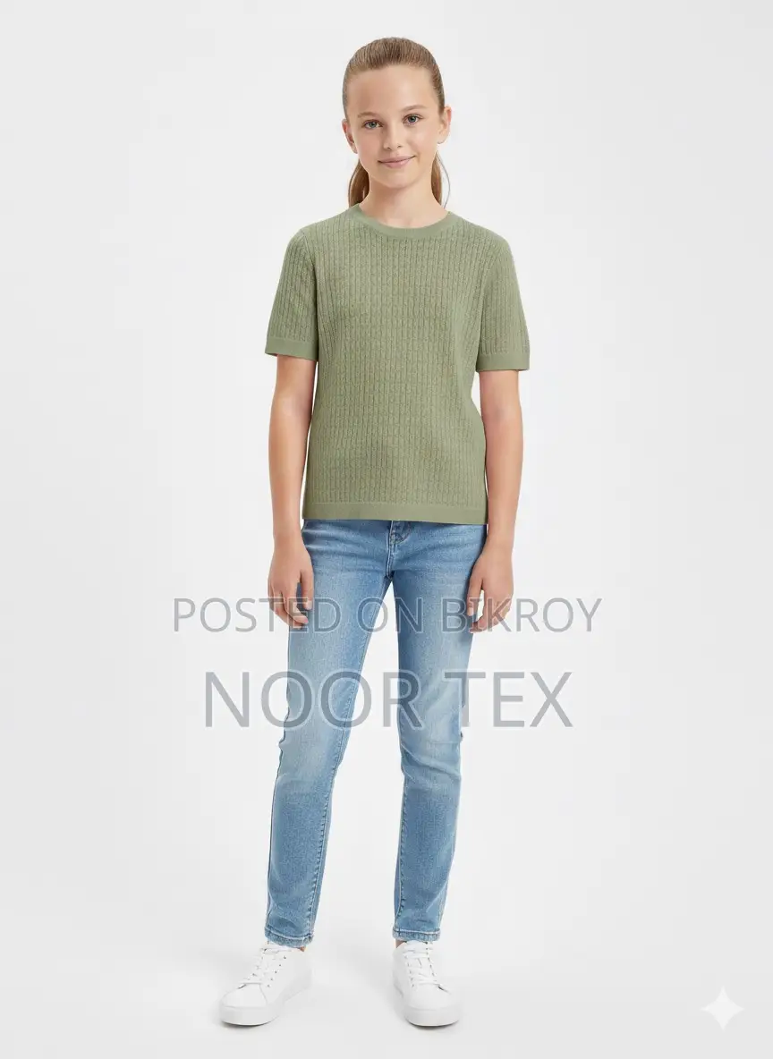 GIRLS BREATHABLE UNIQUE T-SHIRT