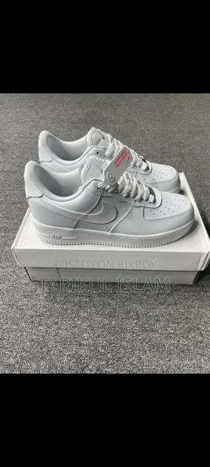 Nike Air Force 1 Triple White Premium