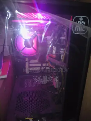 PC with 16GB RAM, 256GB SSD, Ryzen 5 3400G