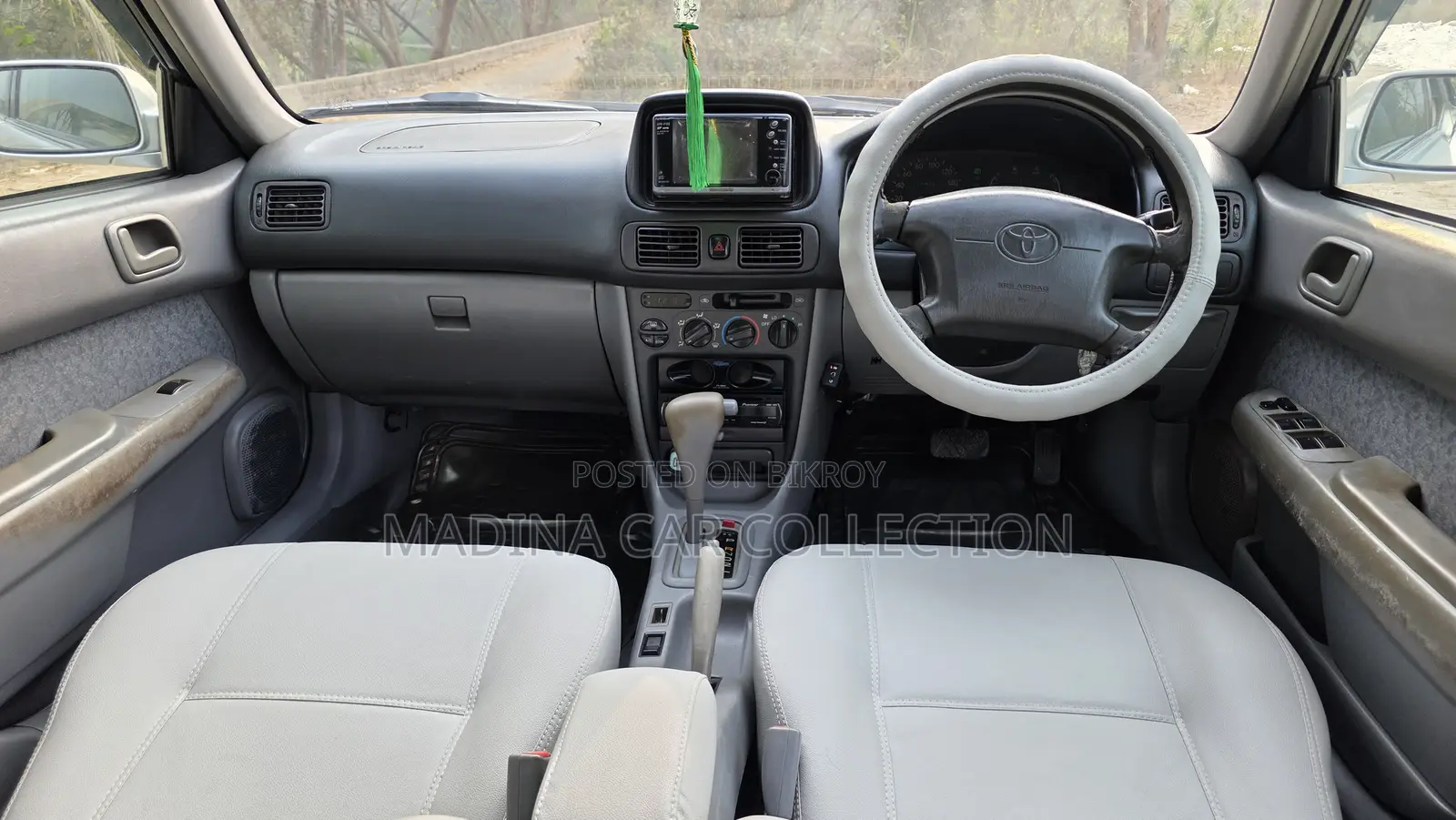 Toyota Corolla XE-SALOON 1997
