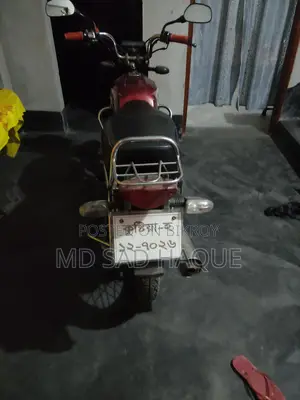 Bajaj Boxer . 2011
