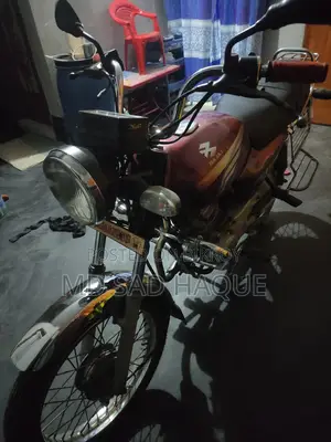 Bajaj Boxer . 2011