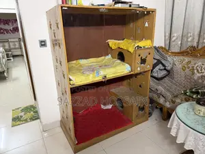Akashi Kath Cat House