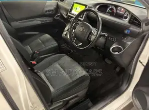 Toyota Sienta Hybrid G Safety Pearl 2021